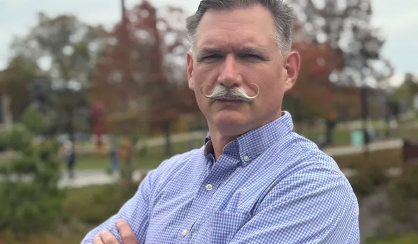 veteran student headshot outside on campus