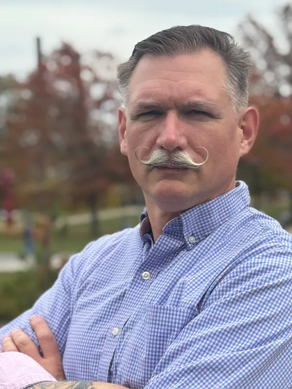 veteran student headshot outside on campus